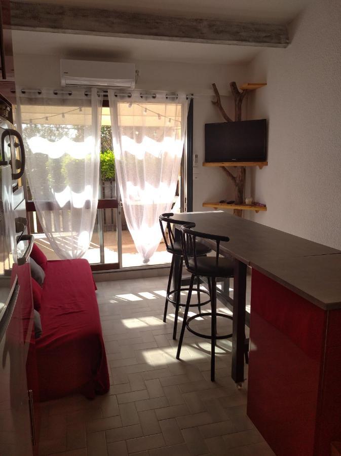Residence Le Neptuna 50 Metres Plage Reservation Du Samedi Au Samedi En Haute Saison Agde Exterior foto